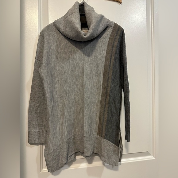 100% extra fine merino sweater - Picture 1 of 5